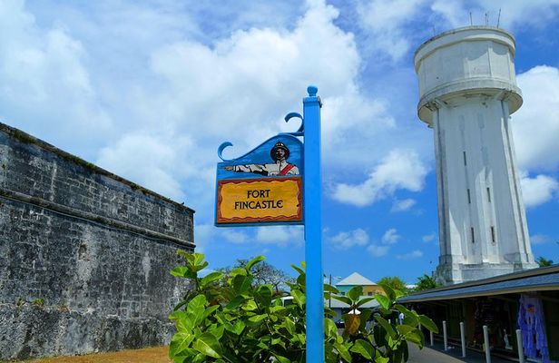 Discover Nassau Sightseeing Tour plus Atlantis Resort Visit