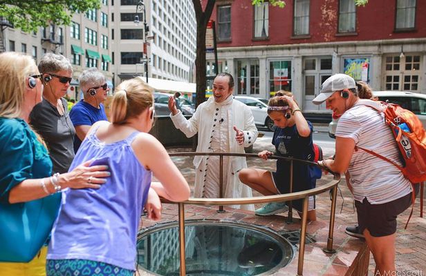 Hamilton Live! Walking Tour in lower Manhattan