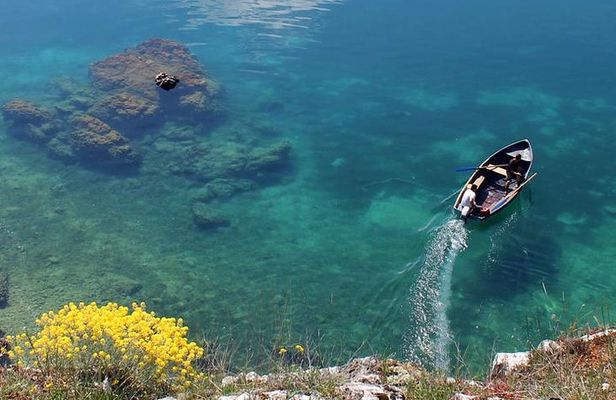 Full-Day Private Lake Ohrid and Albania Tour from Ohrid