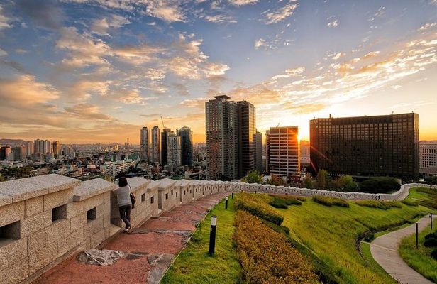 Seoul's Democratic Awakening: A Modern Korean History Tour