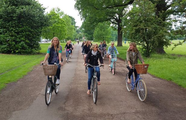 City Tour of Brighton by bike
