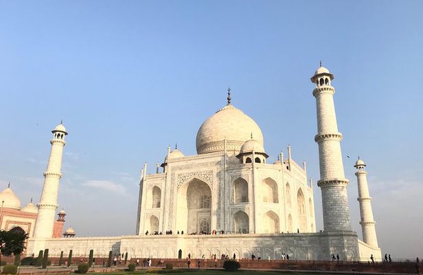 Taj Mahal Sunrise Tour From Delhi