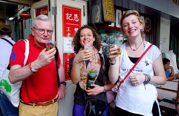 Private - China Town Walking Tour incl. secret herbal drink