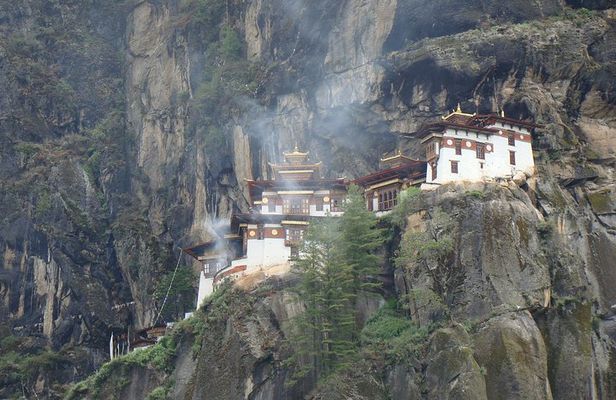 Taktsang day hike
