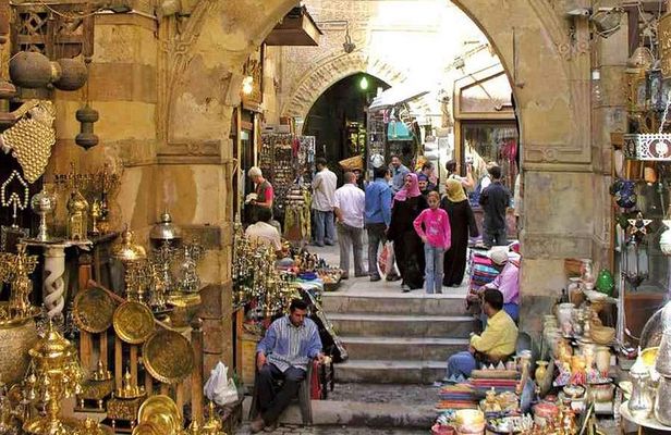 Private Guided Day Tour of Egyptian Museum, Citadel, Alabaster Mosque and Khan El Khalili Bazaar