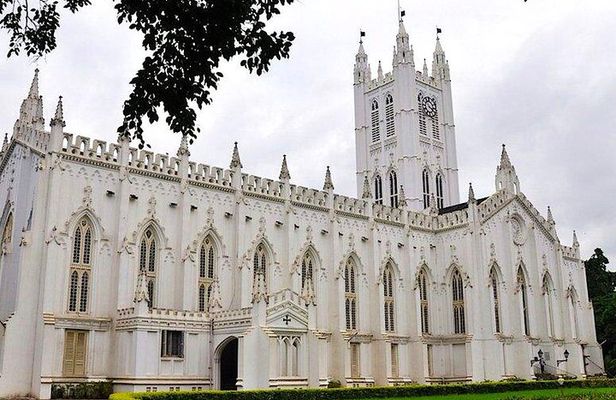 Visit Mother Teresa's house and Churches of Kolkata