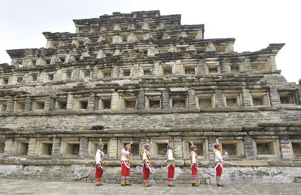 Tajin Ruins Day Trip and Vanilla Factory Experience