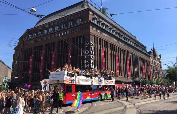 Private Half-Day Helsinki Sightseeing Tour by Minivan