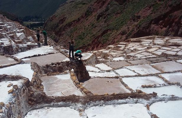 Morning: Half Day Maras y Moray Tour