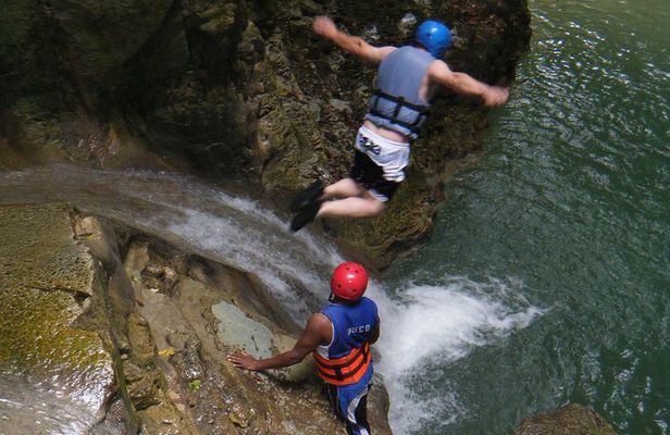 Shore Excursion: Quick Zip and Waterfalls of Damajagua Adventure