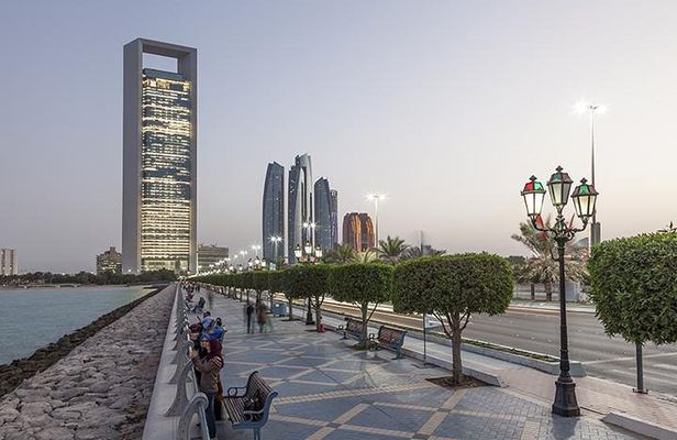 From Abu Dhabi: Grand Mosque, Qasr Al Watan Palace & Etihad Tower
