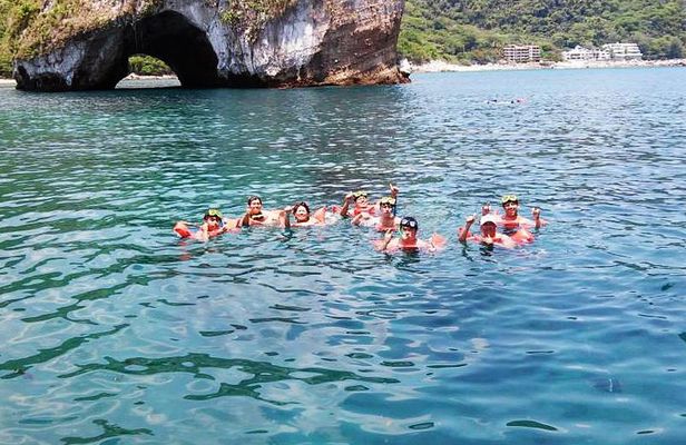 Private Snorkeling Tour to Los Arcos