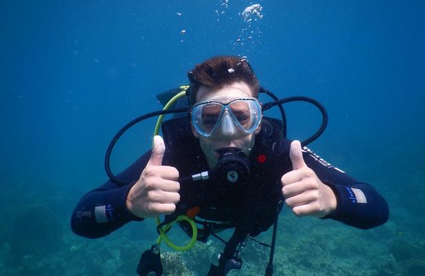 Discovery Scuba Diving on Hon Mun Island in Nha Trang