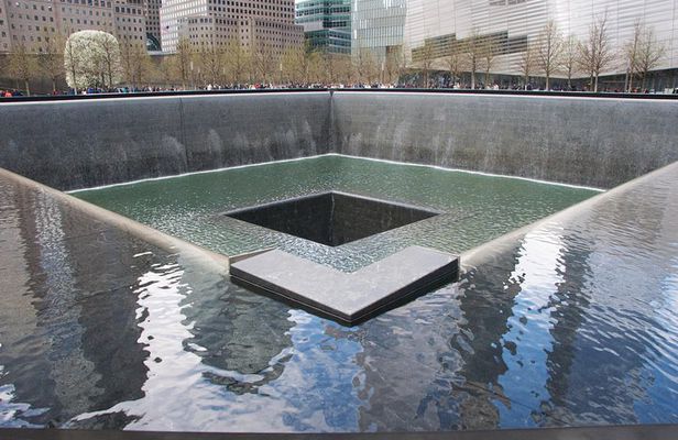 9/11 Memorial at World Trade Center and Financial District Walking Tour