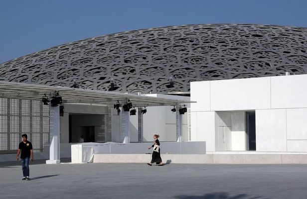 Abu Dhabi Tour with Louvre Museum Tickets