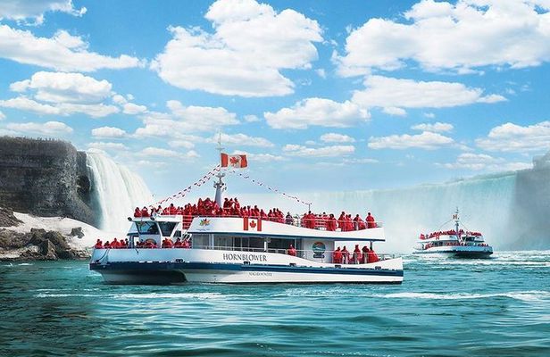 From Toronto: Niagara Falls Day Tour with Optional Boat Cruise