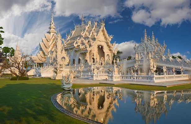 2-Day Best of Chiang Rai from Chiang Mai Private Package