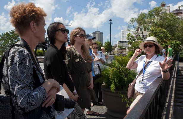 French Quarter Walking Tour With Comp 1850 House Museum Admission