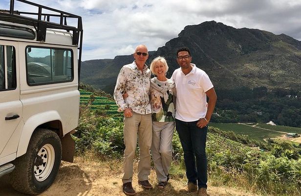 Premium Full-Day Wine Tour in Constantia from Cape Town