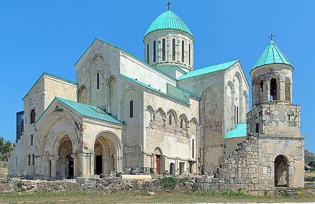 Kutaisi, Prometheus Cave and Wine tour