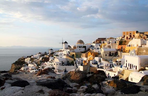 Santorini local private tour for small group