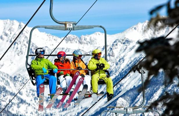 Banff Performance Ski Rental Including Delivery