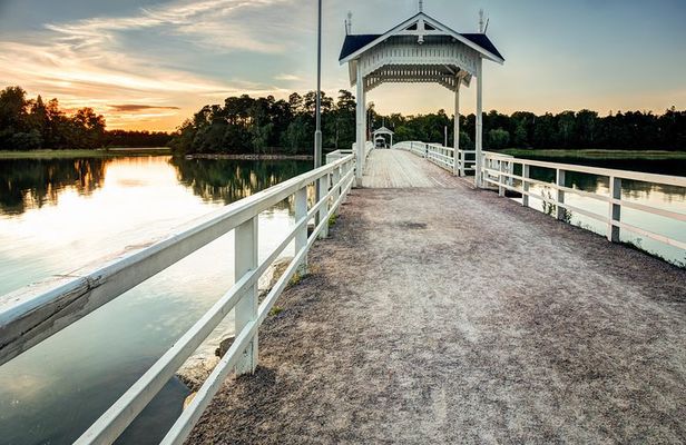 Helsinki city sightseeing and Seurasaari Island