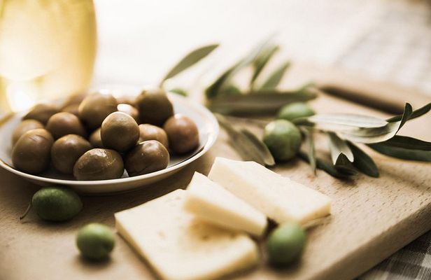 Greek Private Food Walking Tour - Taste (Y)Our Way