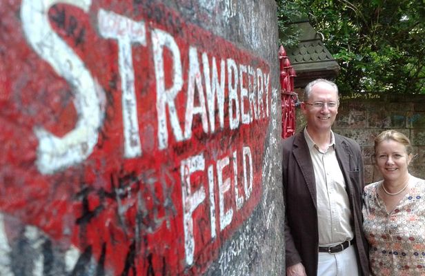 Private 3 hour Beatles Classic Tour of Liverpool by Taxi