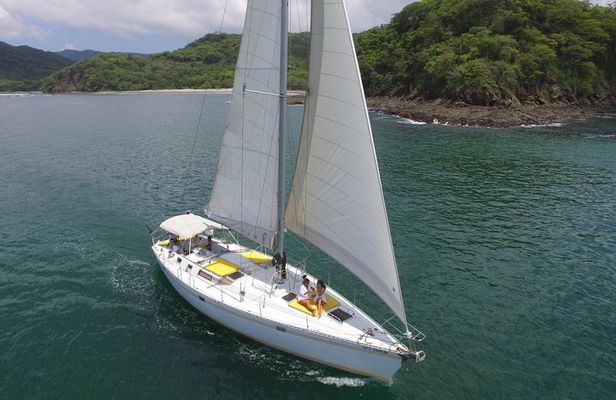 Small Group Sunset Sail for the Sophisticated Traveler
