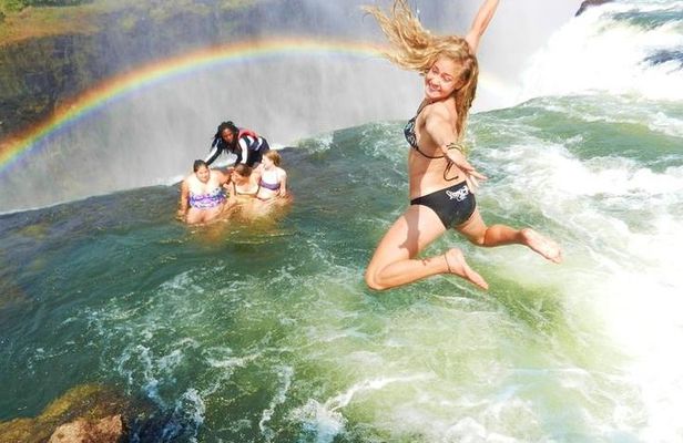 Small-Group Devil's Pool and Livingstone Island Tour
