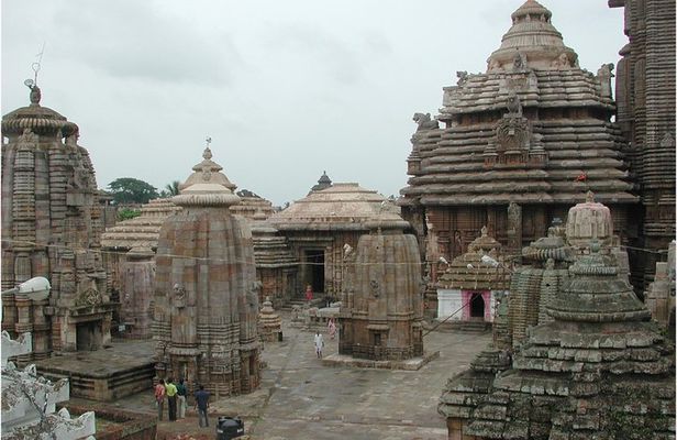 Explore Historical Caves of the Khandagiri and Udayagiri Hills from Bhubaneswar