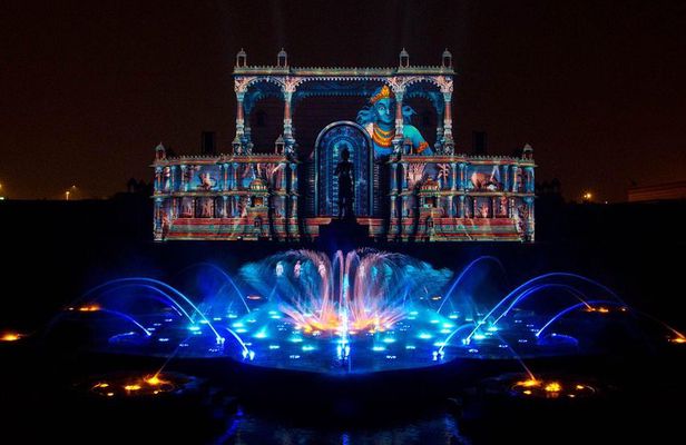 An Evening at the Akshardham Temple with Water Show with Private Transfer