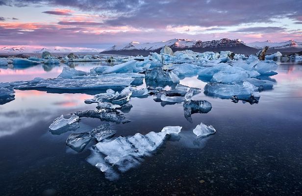 2-Day South Coast Waterfalls, Jokulsarlon Glacier Lagoon and Hike from Reykjavik