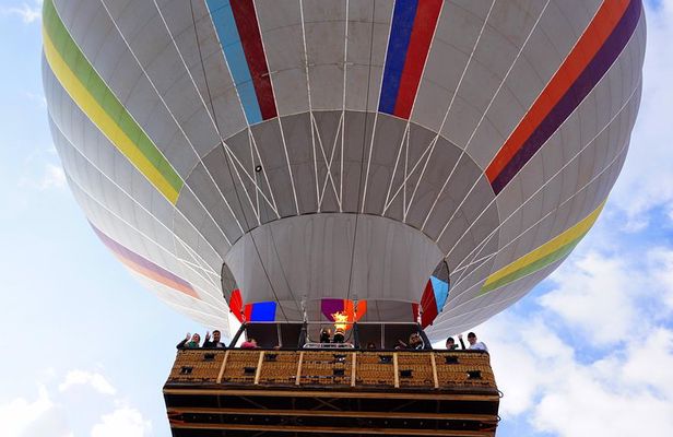 Sunrise Hot Air Balloon Ride with Breakfast