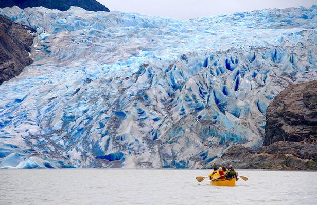 Mendenhall Glacier Canoe Paddle and Hike Juneau