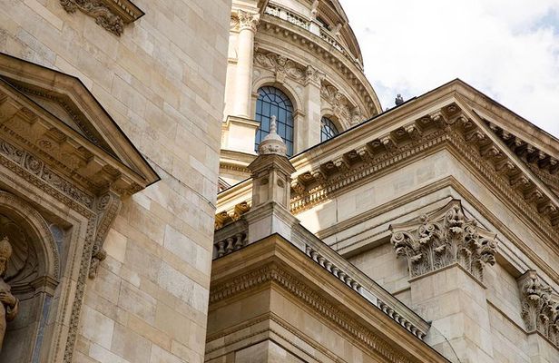 Budapest's Greatest Hits - Full Day Tour with Lunch & Metro Pass