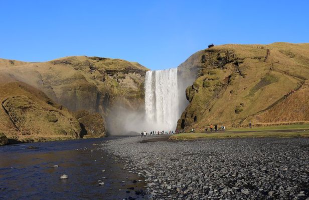 Private Superjeep Full-Day South Coast and Eyjafjallajokull Volcano Sights