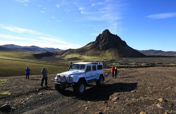 Private Superjeep Landmannalaugar and Hekla Volcano Day Trip