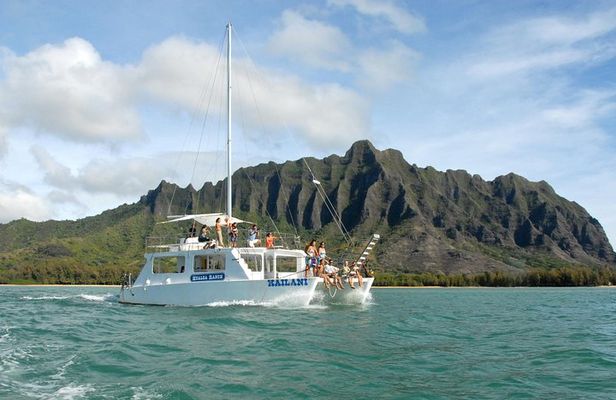 Kualoa Ranch: Ocean Voyage Tour 