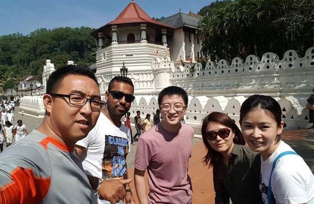 Kandy City Tour with Mahaweli