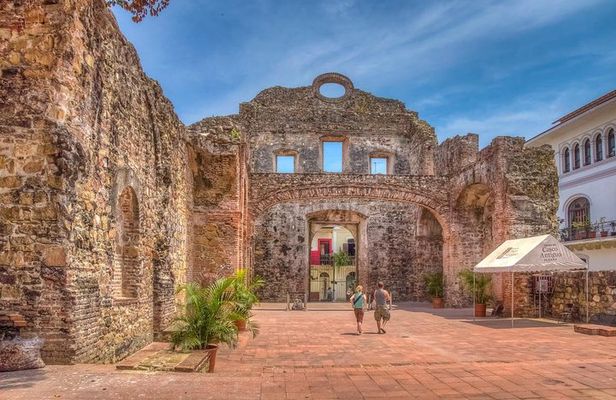 Panama City’s Old Town Guided Tour