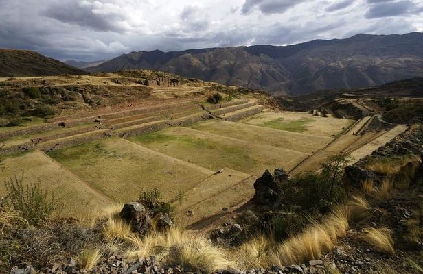 Private Tour: Tipon Inca Gardens, Huaro Church and Inca Sacred Stones