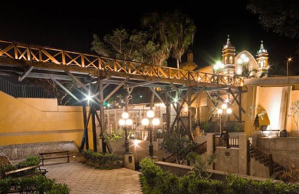 Private Tour: Barranco Sightseeing Tour including Osma Museum, Dedalo Store and the Bridge of Sighs