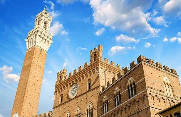 Siena and San Gimignano: Small-Group Tour with Lunch from Florence