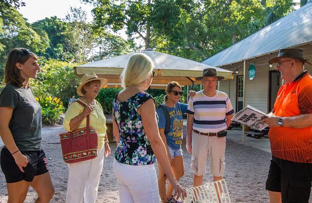 Walk the Darwin Botanic Gardens
