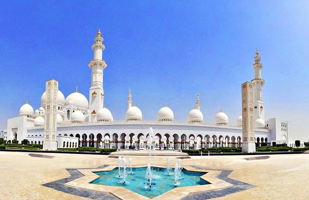 Abu Dhabi Full-Day Sightseeing Tour from Dubai with Mosque Visit