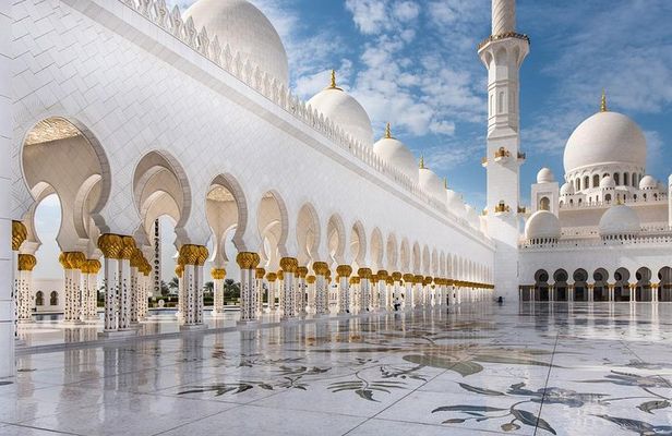 Sheikh Zayed Grand Mosque Tour From Dubai