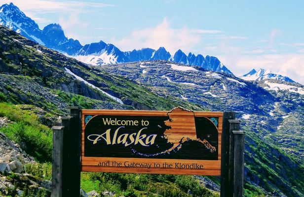 Skagway Shore Excursion: White Pass Summit and Skagway City Tour