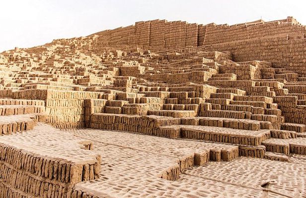 Half-Day Private Tour to Huaca Pucllana and Huaca Mateo Salado